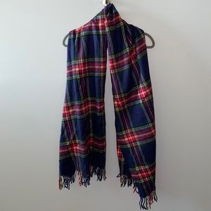 NAVY PLAID BLANKET SCARF